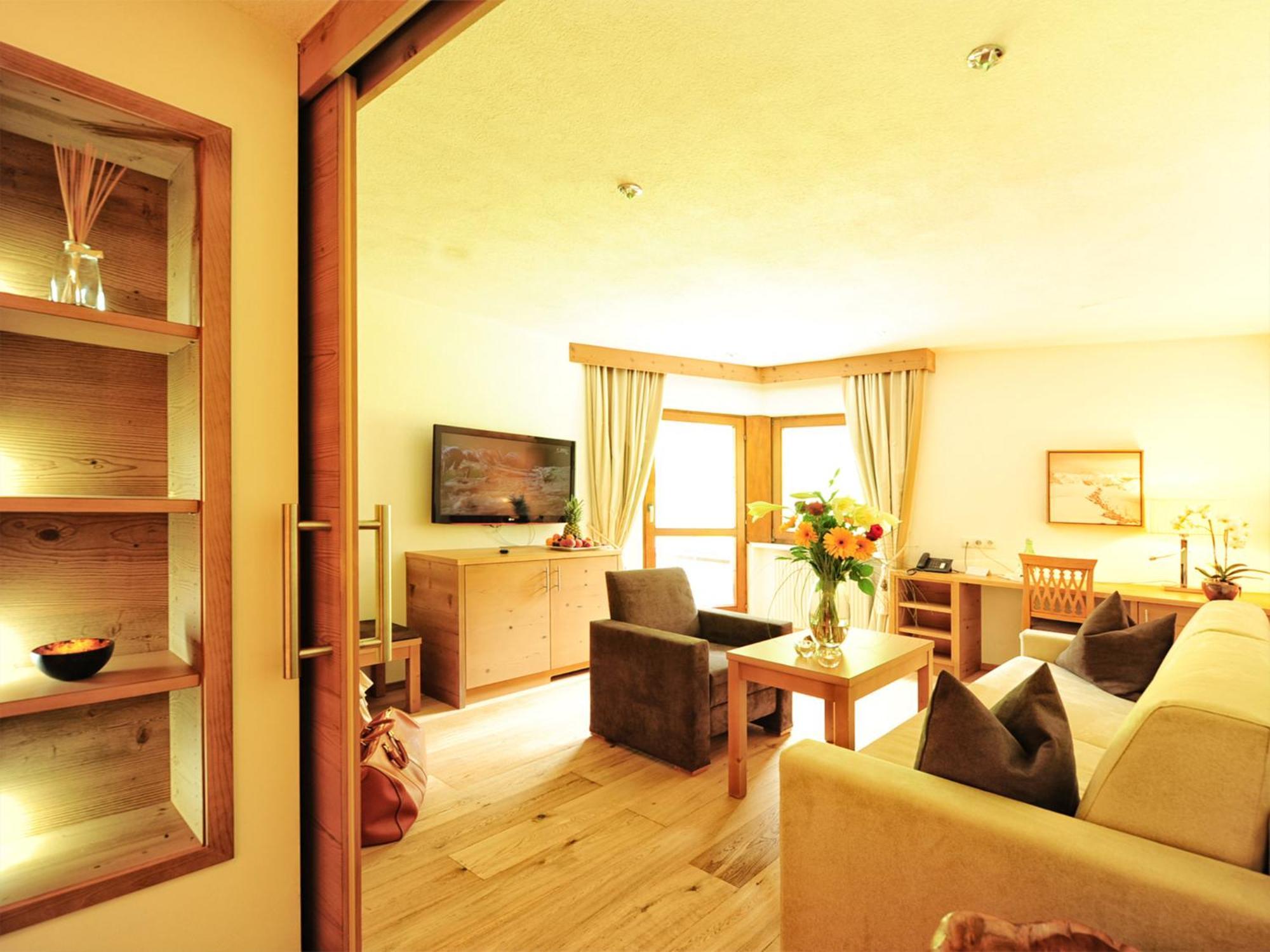 Salnerhof Superior Lifestyle Resort Ischgl Room photo